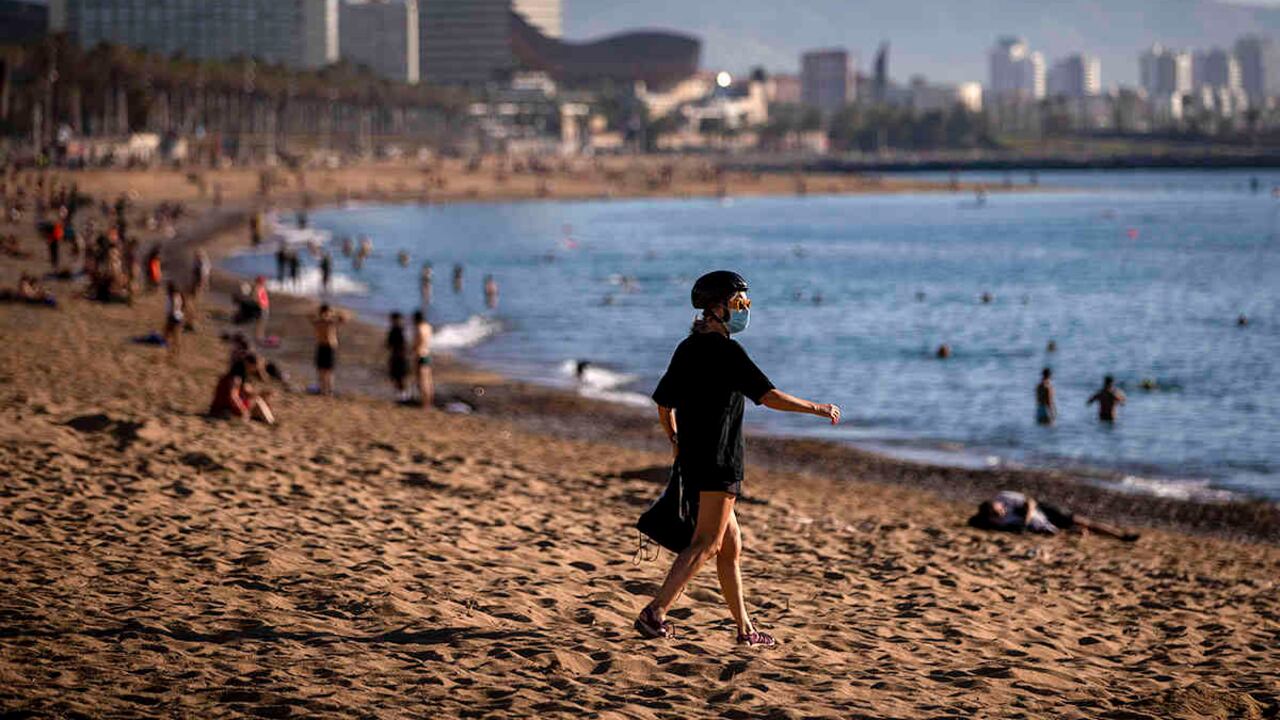 Barcelona: advierten que podría haber nueva cuarentena por aumento de contagios