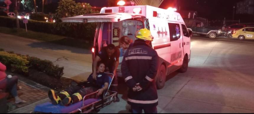 El incendio generó pérdida total del apartamento