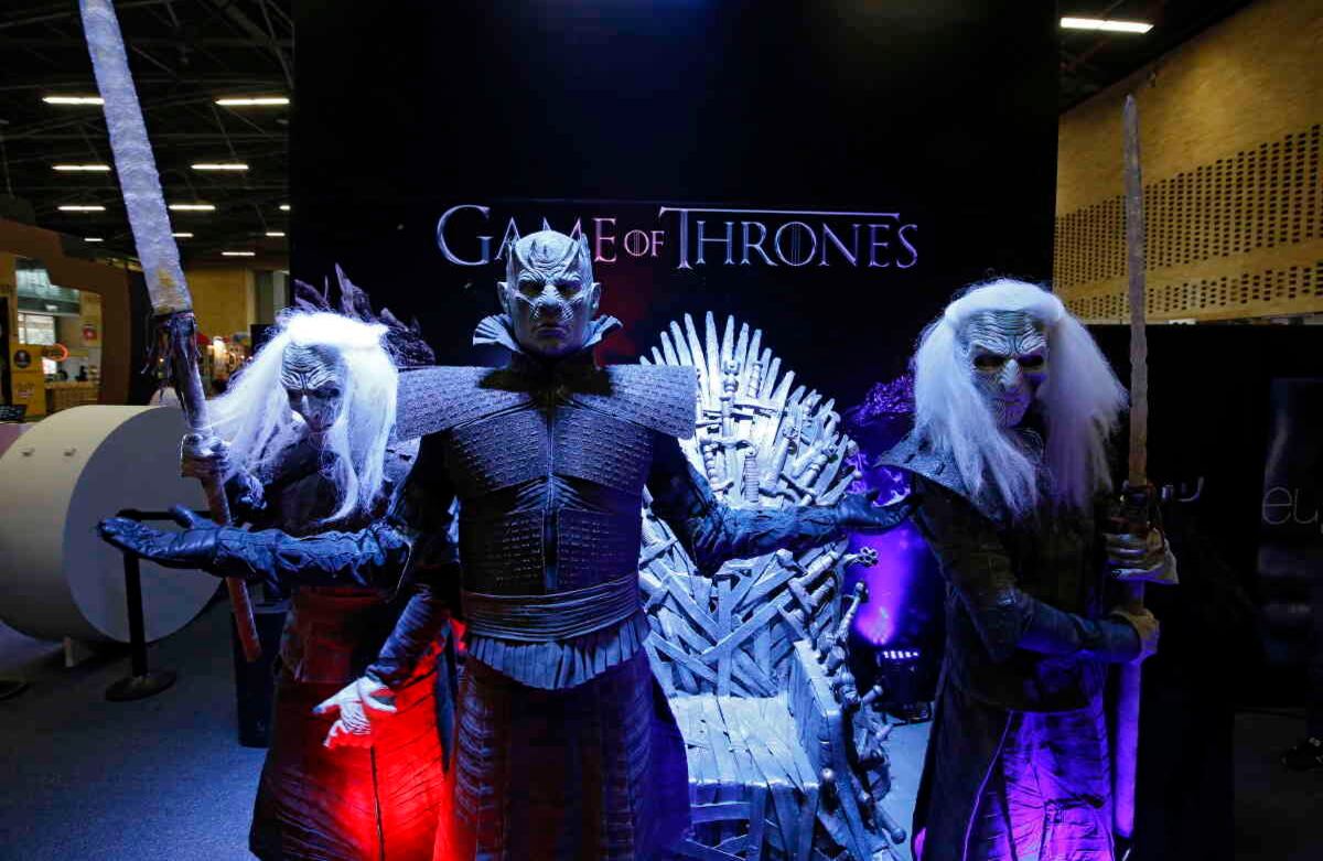 Allí los fanáticos podrán encontrar lo mejor del cine, las series, el cómic, los videojuegos y la literatura fantástica. Habrá una réplica del trono de hierro de Game of Thrones y varios caminantes blancos.