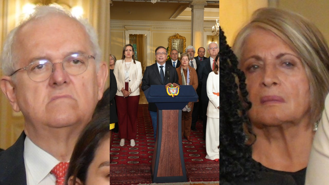 Las caras largas en la alocución en la que el presidente retiró a tres ministros.