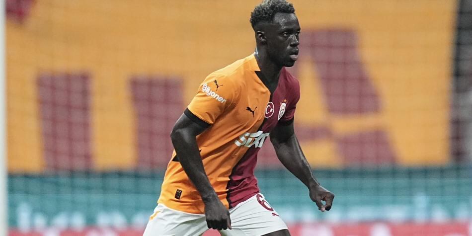 Davinson Sánchez anotó para el equipo turco.