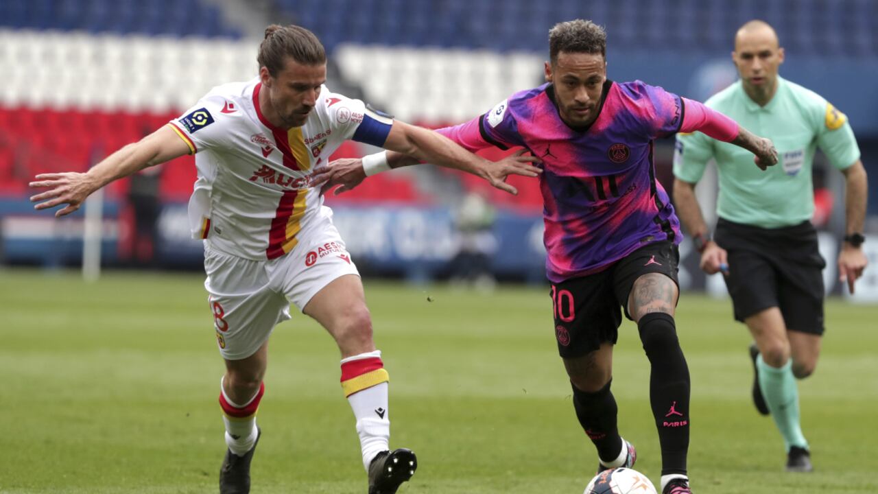 El exarquero del conjunto 'embajador' tuvo varias intervenciones.