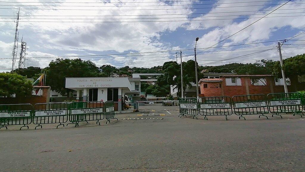 SEMANA conoció que los oficiales primero se emborracharon en el comando de Policía y después se fueron a pelear al concierto.