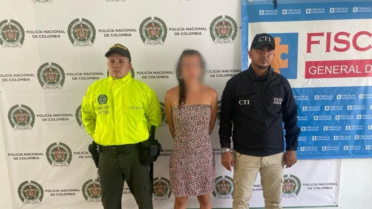 Esta persona es acusada de asaltar a sus víctimas a punta de mordiscos.