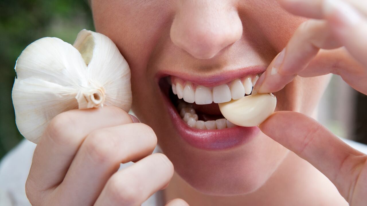 El ajo puede ser una gran opción para aliviar los problemas derivados del reumatismo,