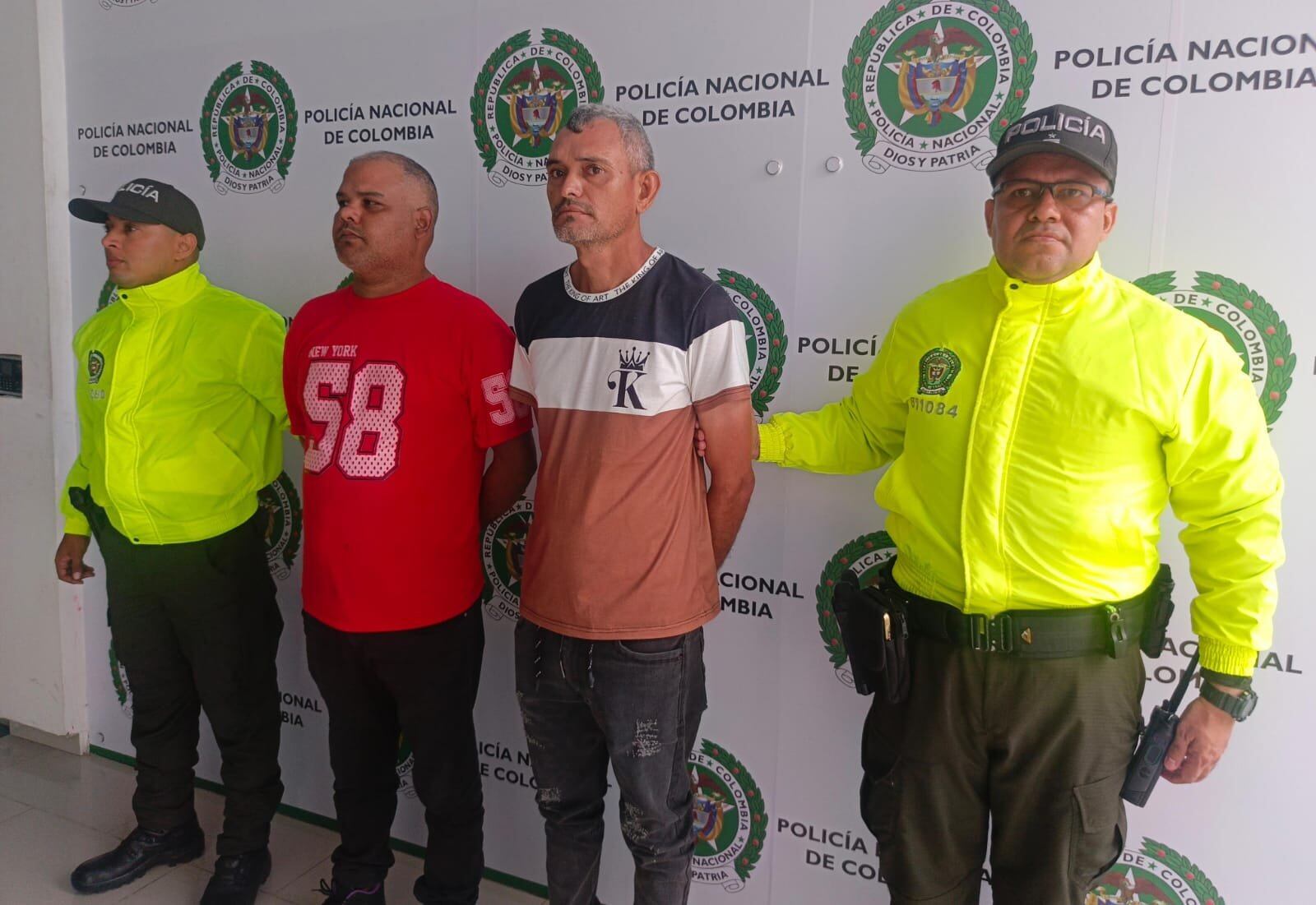Dos hombres capturados por la muerte en extrañas circunstancias de Yulixa Toloza