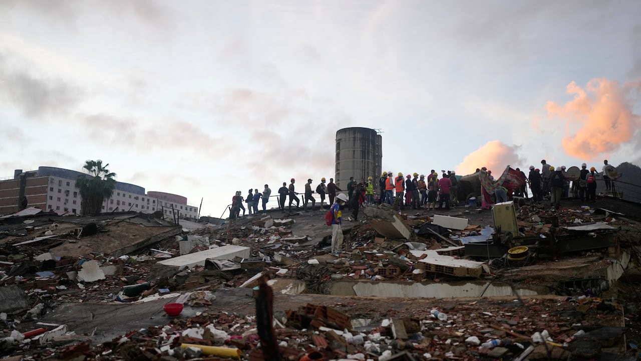 Cerca de 2.000 personas murieron en la tragedia.