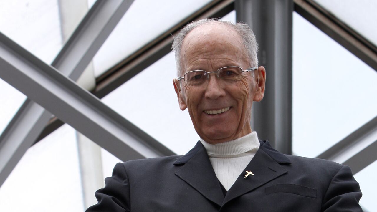 Falleció el sacerdote jesuita Alfonso Llano Escobar