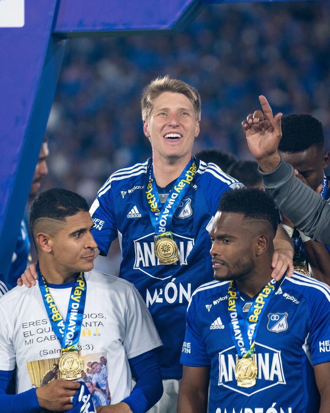 El central bogotano anotó el gol que le permitió a los 'embajadores' empatar el partido contra Atlético Nacional.