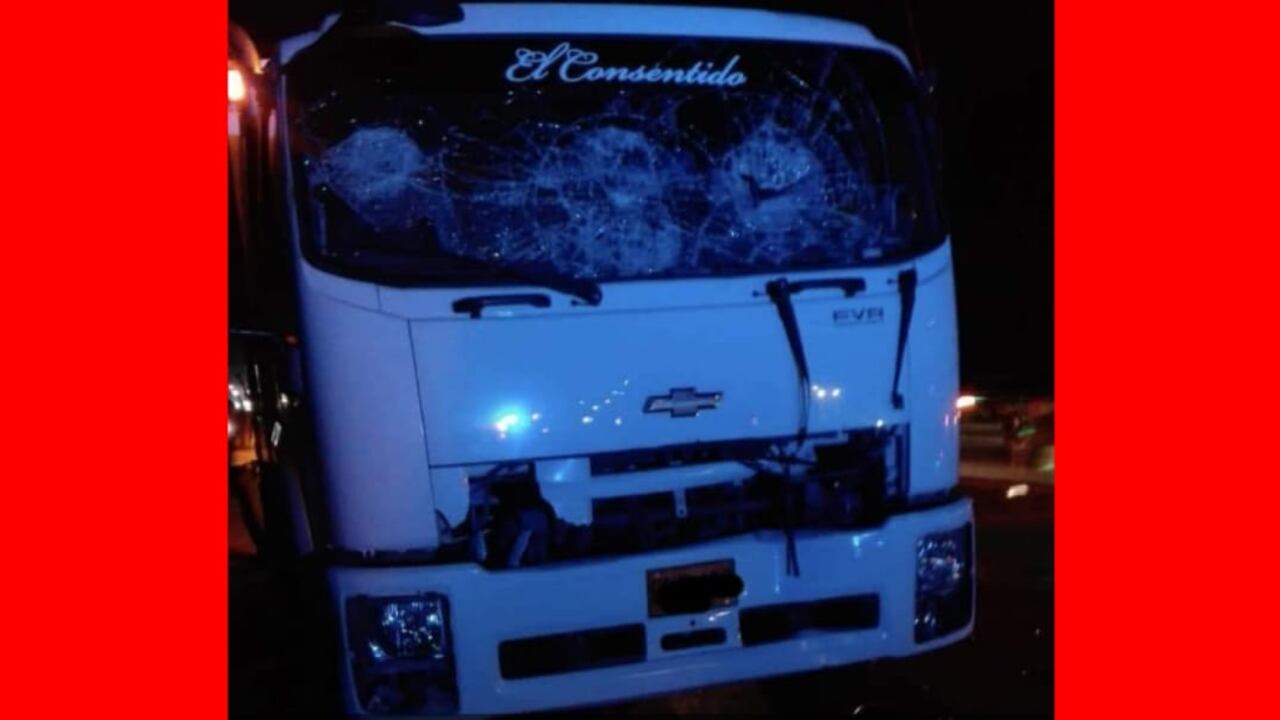 La Policía dejó que lo acribillaran: familiar del conductor asesinado por indígenas