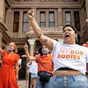 Leen Garza participa en una protesta contra la prohibición del aborto de seis semanas en el Capitolio en Austin, Texas, el miércoles.
