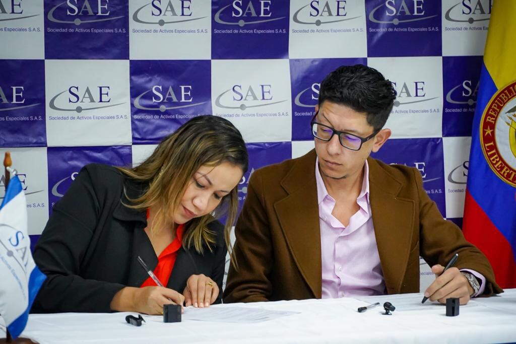 Firma de acuerdo de entendimiento entre MinSalud y la SAE