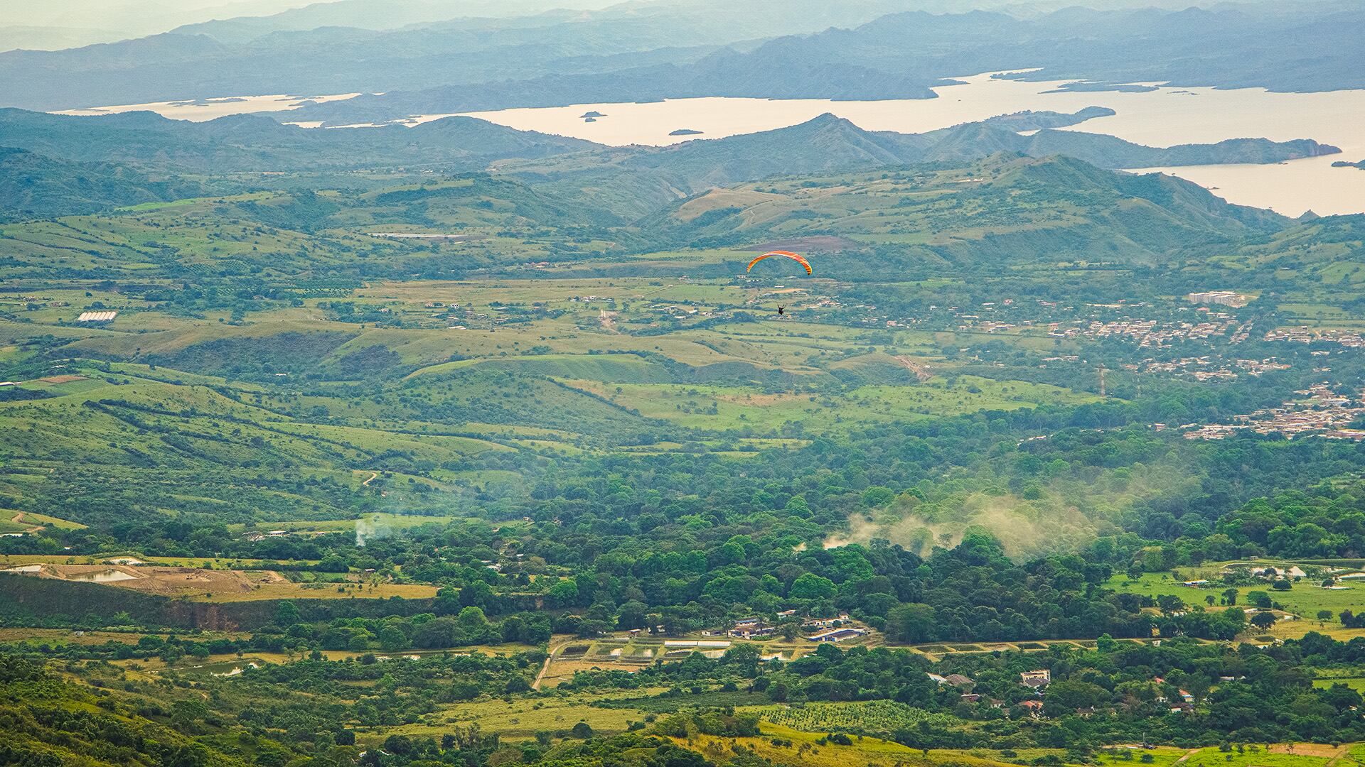 Montaña La Mano del Gigante en el Huila
