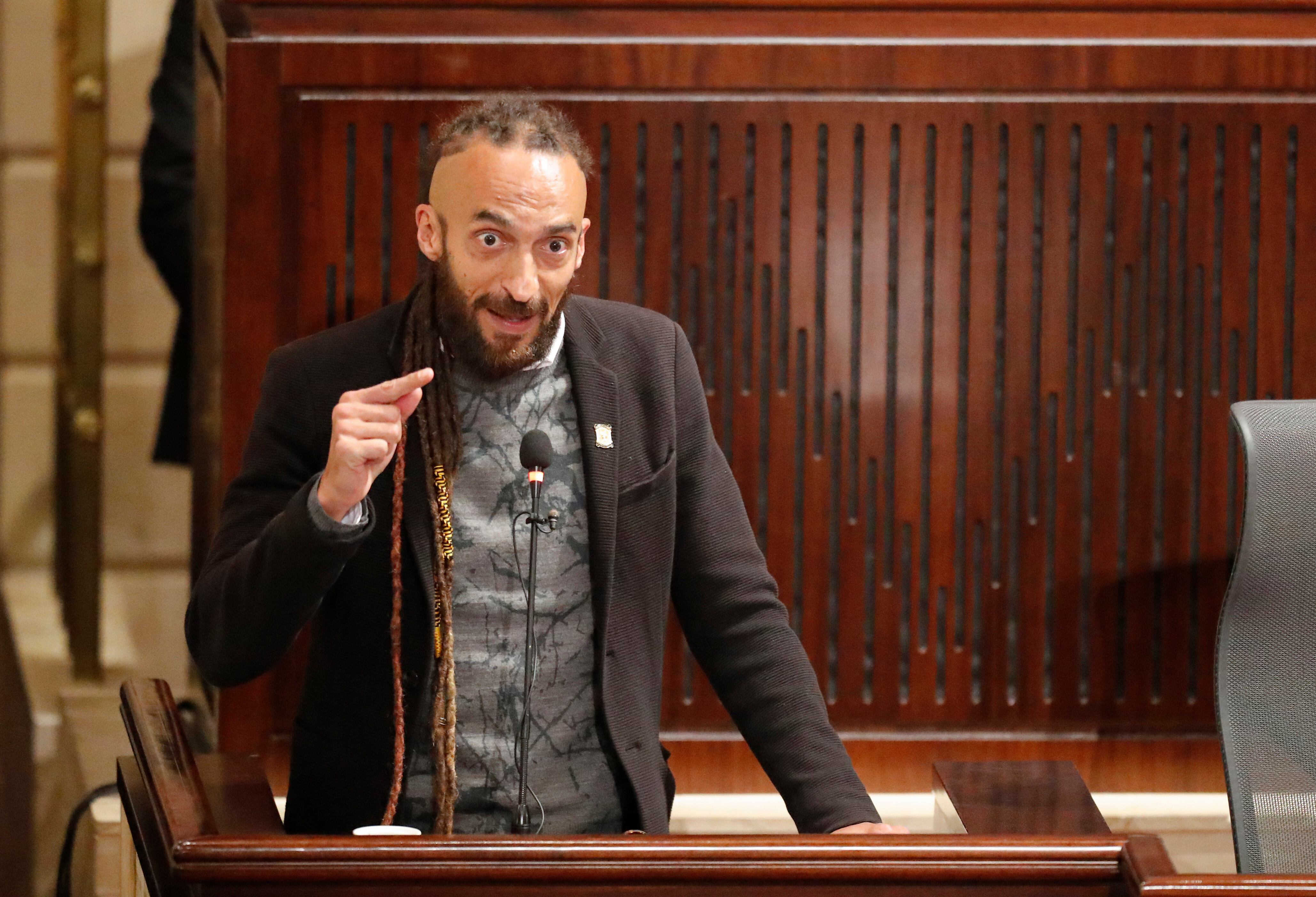 réplica de la oposición