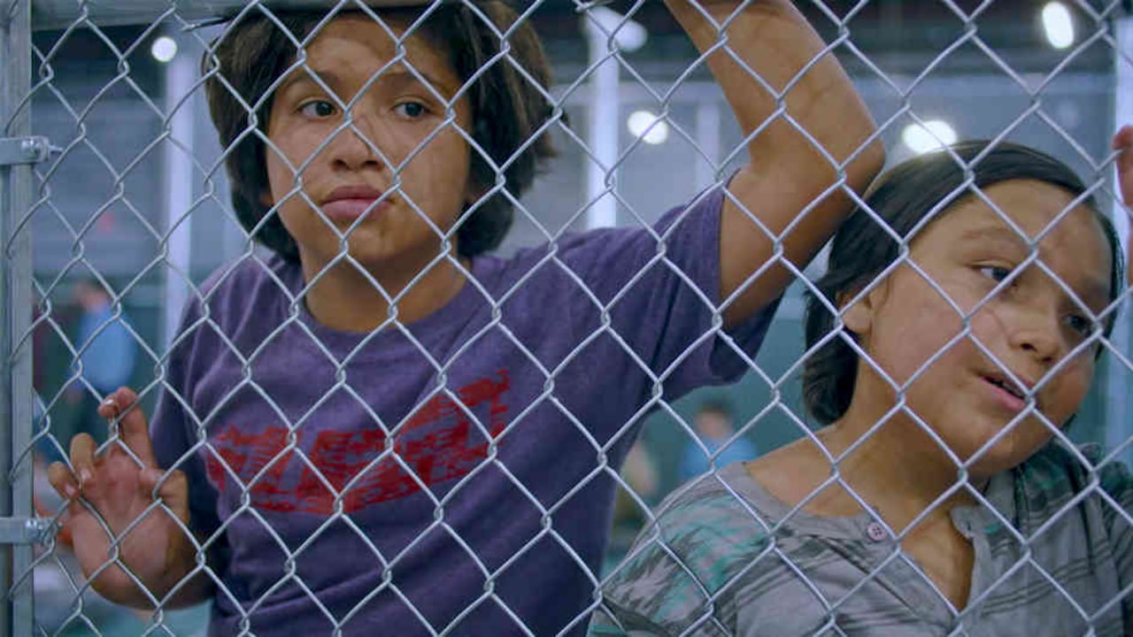 La historia de Icebox se vive desde la perspectiva de los niños, las principales víctimas de un sistema abominable.