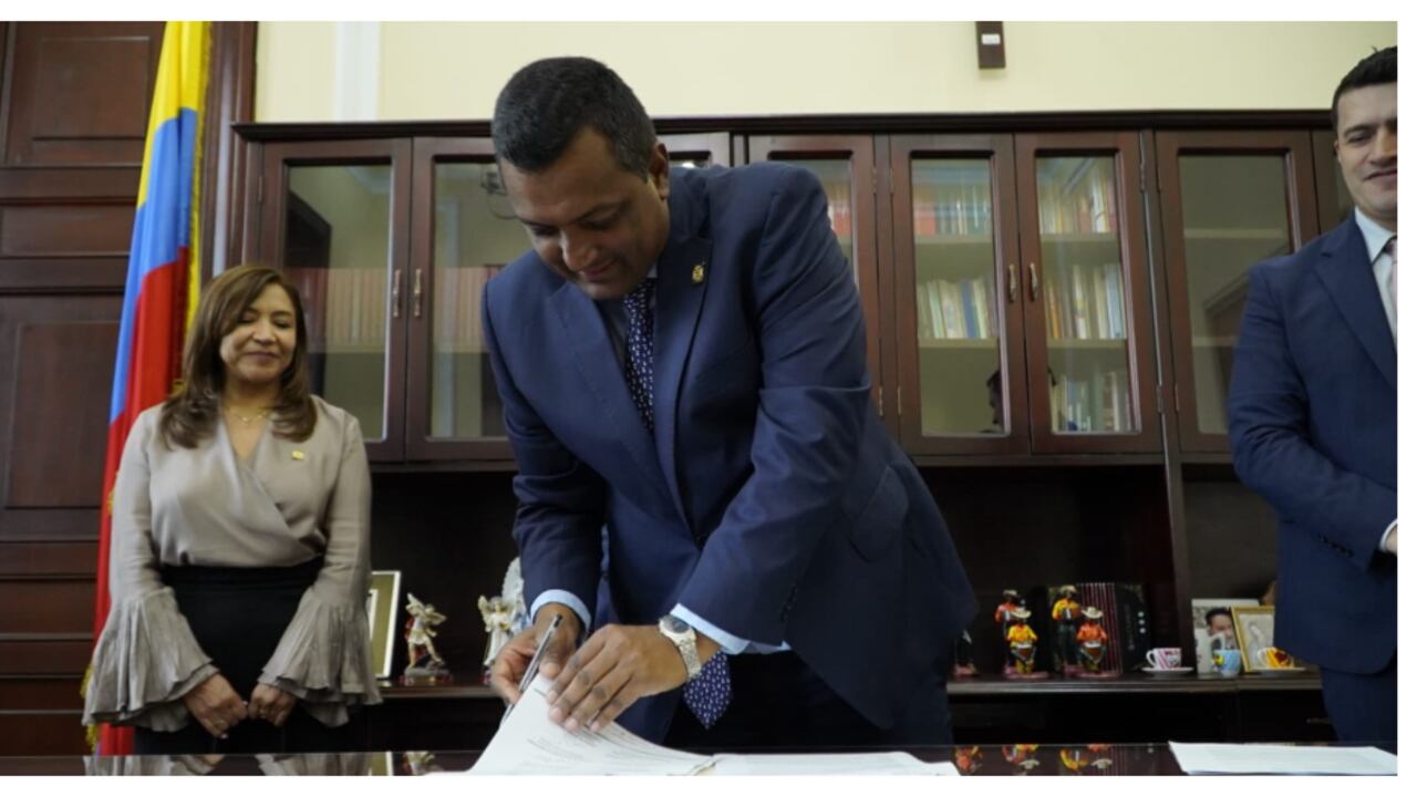 Representante a la Cámara Víctor Manuel Salcedo, del Partido de la U.