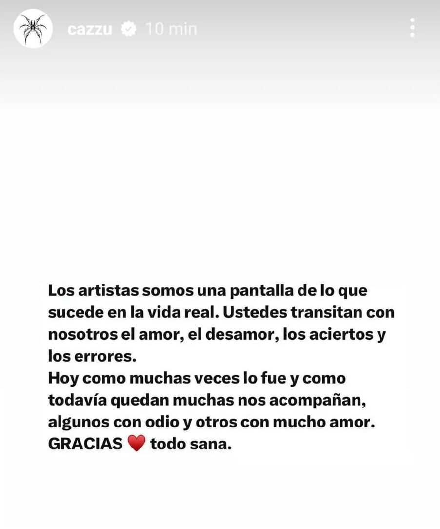 Mensajes de ruptura de Nodal y Cazzu