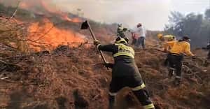 Las labores se reanudará en la mañana de este martes.