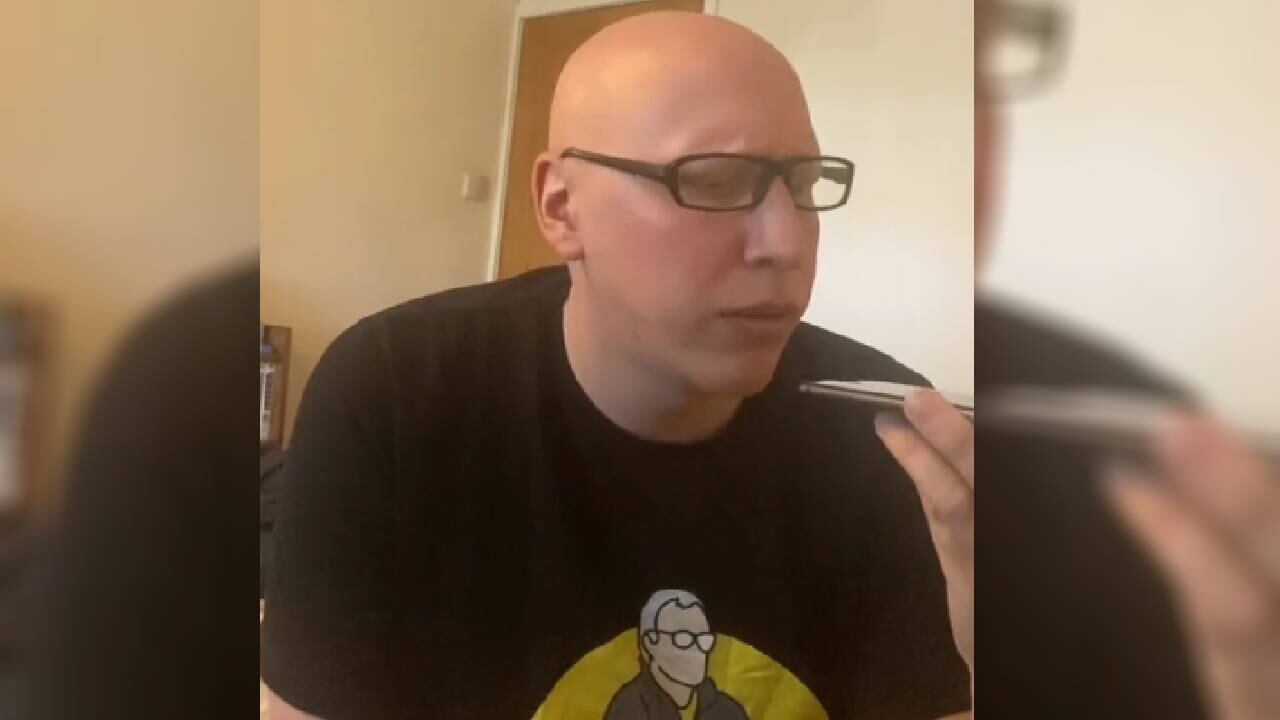 Hombre decidió 'vengarse' de la empresa que no lo contrató.