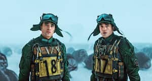 Canalizando el panorama desolador de parte de la juventud estos días, pero apelando a su espíritu de rebeldía, Mickey 17 y Mickey 18 cambian algo del panorama.