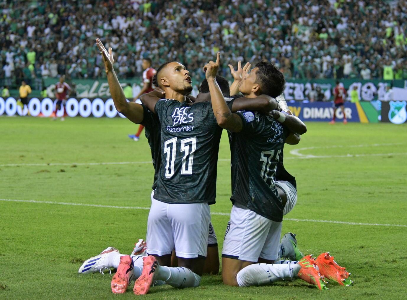 Deportivo Cali vs Deportivo Independiente Medellín DIM en el estadio de Palmaseca