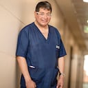 El doctor Contreras es jefe de neumólogos en la Reina Sofía y en la Clínica Los Nogales. Su testimonio sobre lo que se vive en las ucis es estremecedor.