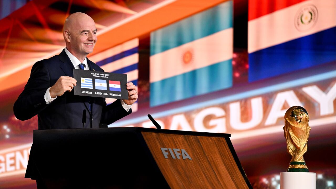 Gianni Infantino revisaría la propuesta de ampliar cupos para el Mundial 2030.