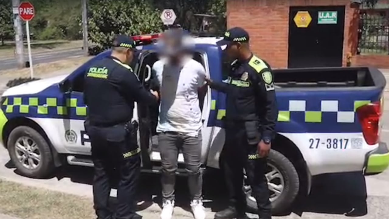 Fleteo en Cali: delincuentes le robaron $28 millones a un ciudadano y minutos después la Policía los recuperó.