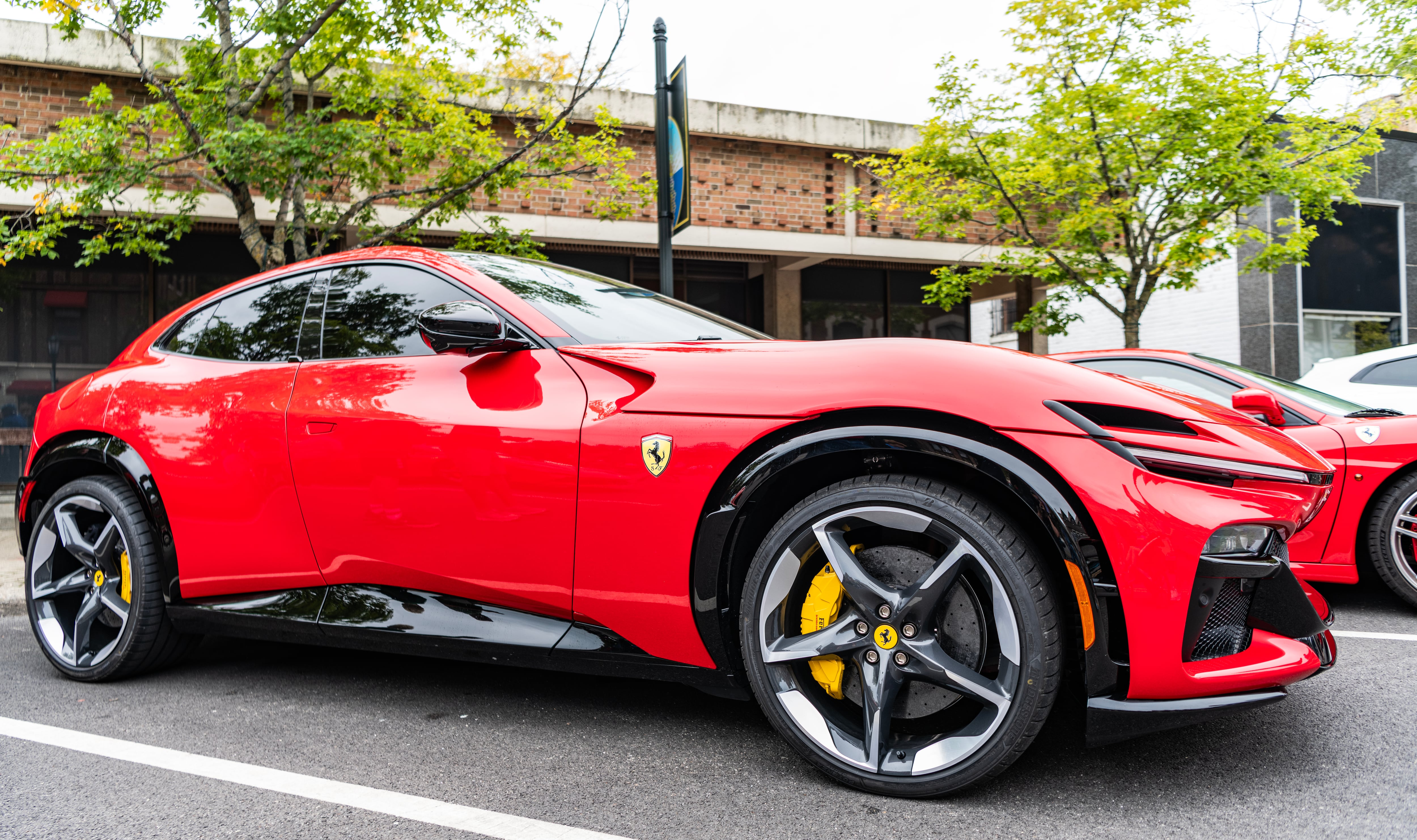 Este Ferrari Purosangue es el primer modelo de la marca en contar con cuatro puertas y cuatro plazas.
