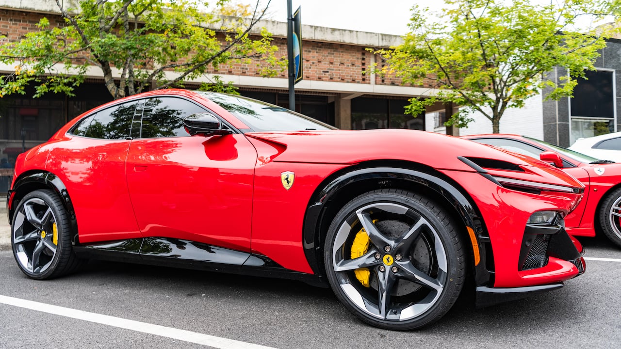 Este Ferrari Purosangue es el primer modelo de la marca en contar con cuatro puertas y cuatro plazas.