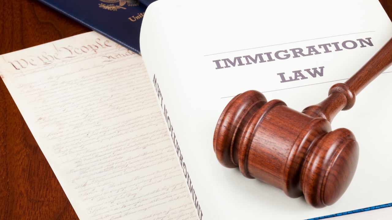 Este es el mínimo de años que debe vivir en Estados Unidos antes de solicitar la naturalización en el país norteamericano.