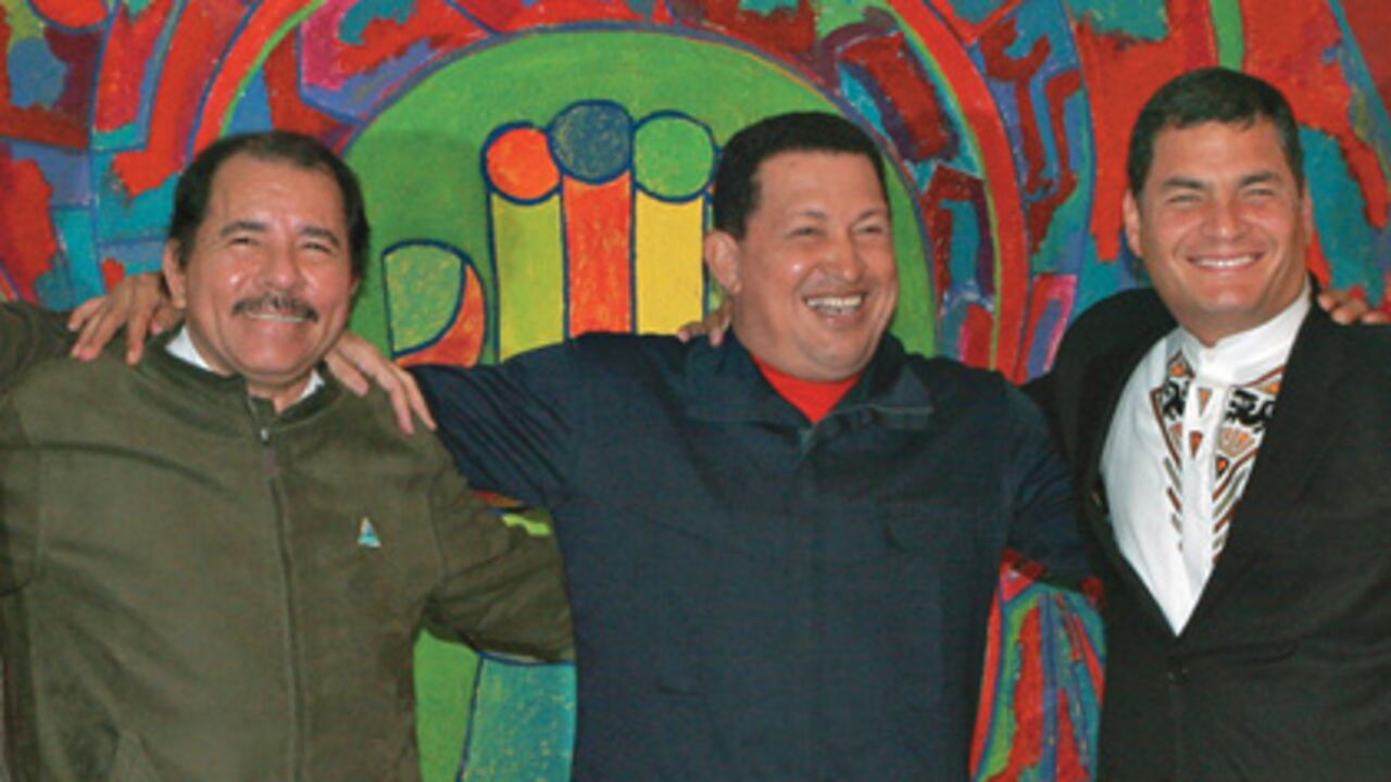 Daniel Ortega, presidente de Nicaragua, HugoChávez de Venezuela y Rafael Correa de Ecuador conforman el núcleo del Alba.