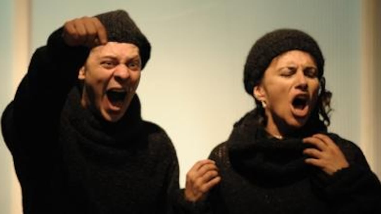 El amor de Fedra cuenta una cruda historia de amor.