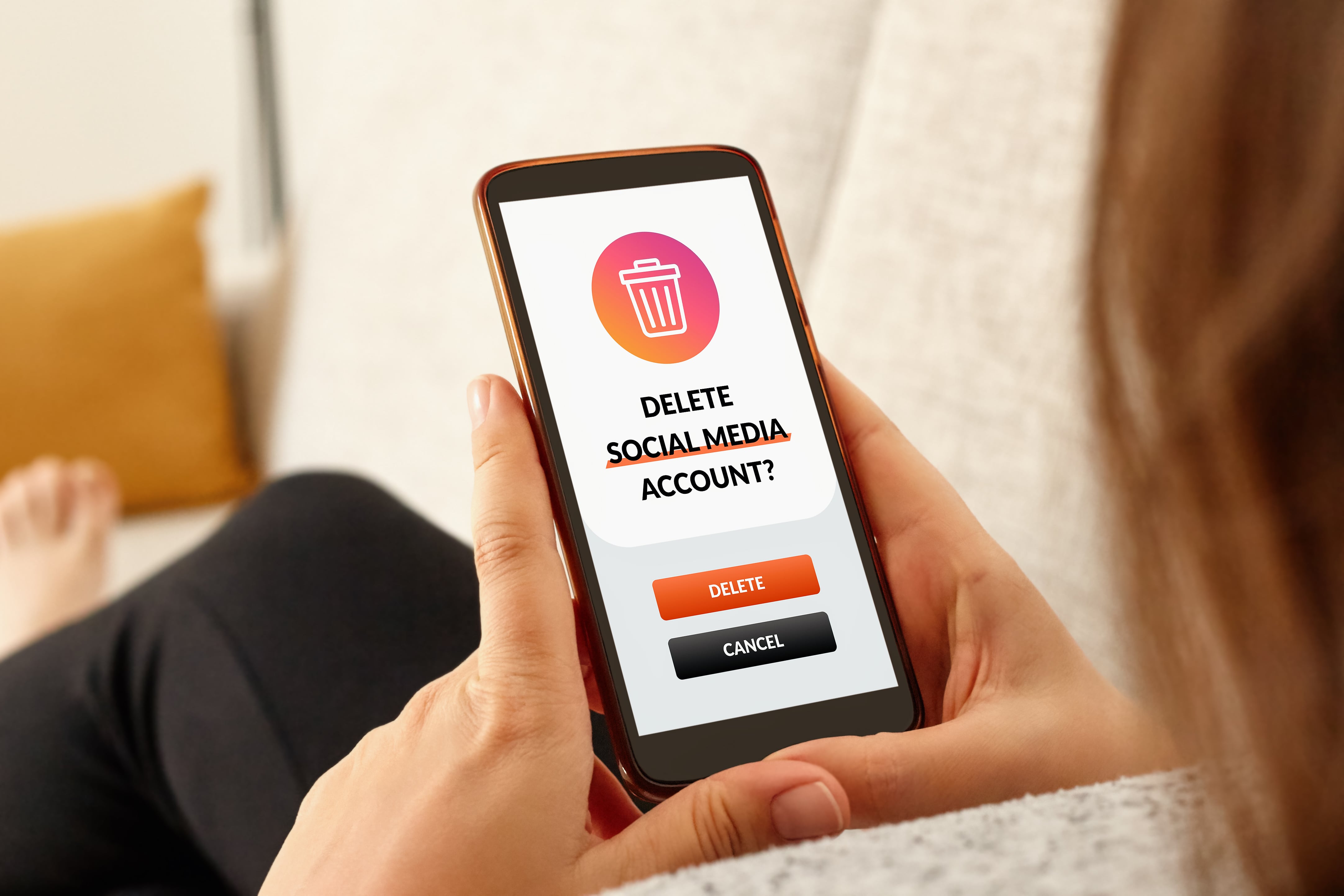 La memoria del celular se puede llenar rápidamente por archivos muy pesados.