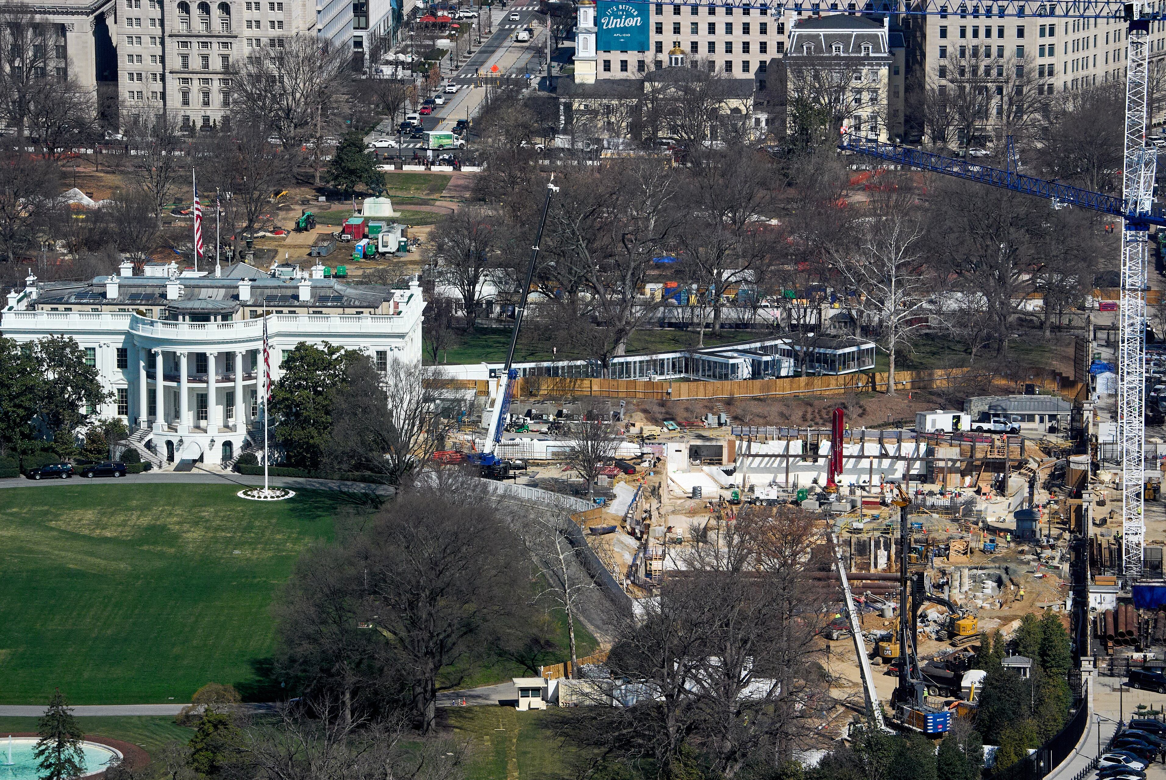 Obras en La Casa Blanca para la construcción del nuevo salón de baile.