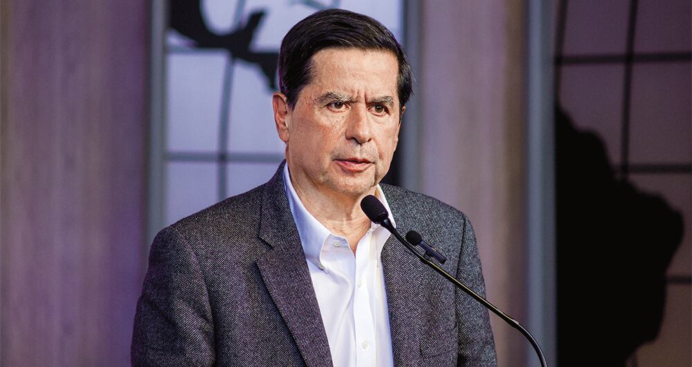  Juan Fernando Cristo será el responsable de las relaciones políticas con el Congreso desde el Ministerio del Interior. Tiene el encargo de lograr un acuerdo nacional. 