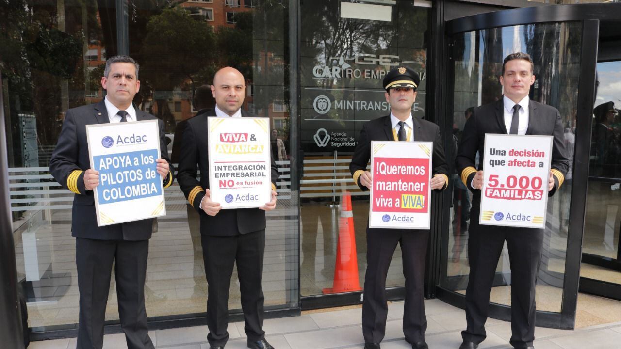 Dieron a conocer que con los recientes anuncios por parte de la autoridad negando la alianza con Avianca, ven en peligro sus empleos y los de miles de personas que dependen de la aerolínea.