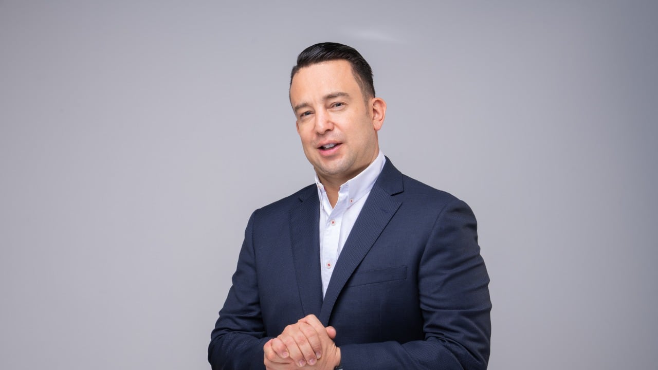 El exconcejal Yefer Vega renuncia a Cambio Radical.