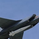 El avión Mikoyan MiG-31K ruso con un misil Kinzhal, el cual tiene capacidad nuclear