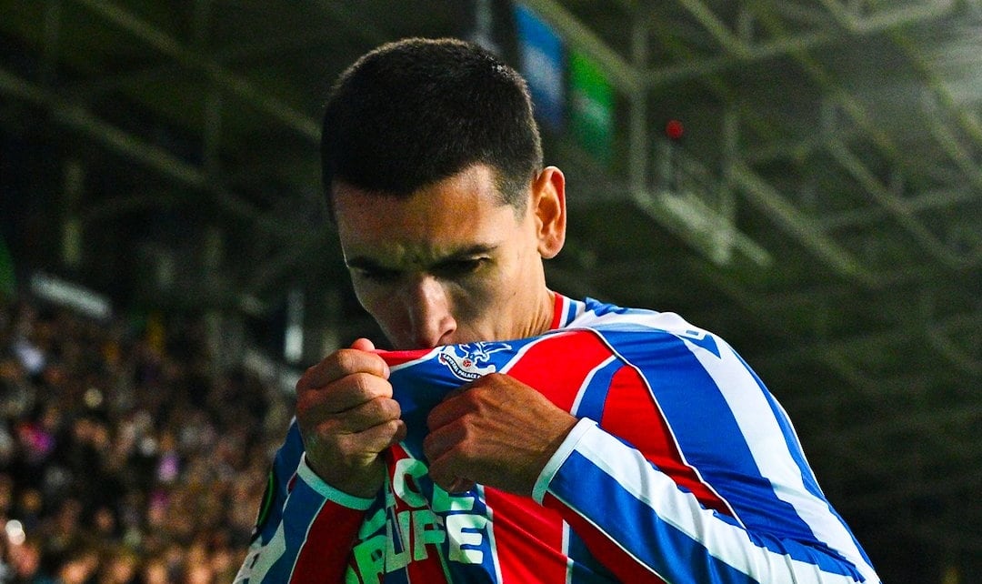 Daniel Muñoz tras marcar un gol con el Crystal Palaces.