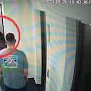 SÁBADO 21 DE ENERO, 10:43 P. M. Se conoce la última imagen con vida de Valentina Trespalacios. Aparece en el pasillo del edificio con una faja posoperatoria, mientras su pareja y asesino baja por un domicilio.