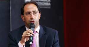 El ministro de Comercio, Industria y Turismo José Manuel Restrepo, en entrevista con Semana.