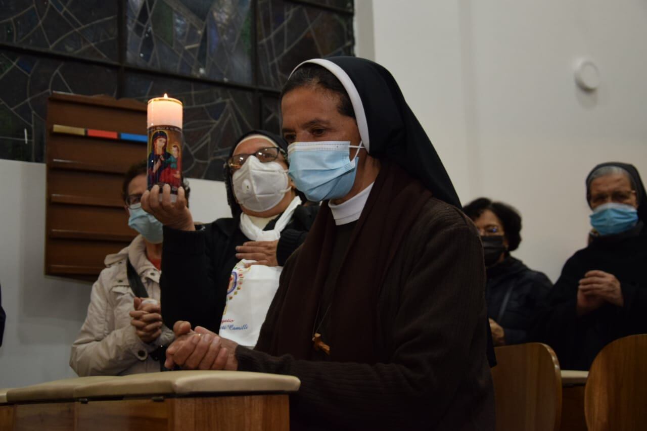 Monja Gloria Cecilia Narváez