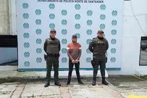 Este sujeto fue capturado en la sala de espera del hospital.