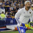 BUENOS AIRES, ARGENTINA - DECEMBER 11: Edwin Cardona of Boca Juniors enters the field before a match between Boca Juniors and Central Cordoba at Estadio Alberto J. Armando on December 11, 2021 in Buenos Aires, Argentina. (Photo by Daniel Jayo/Getty Images)