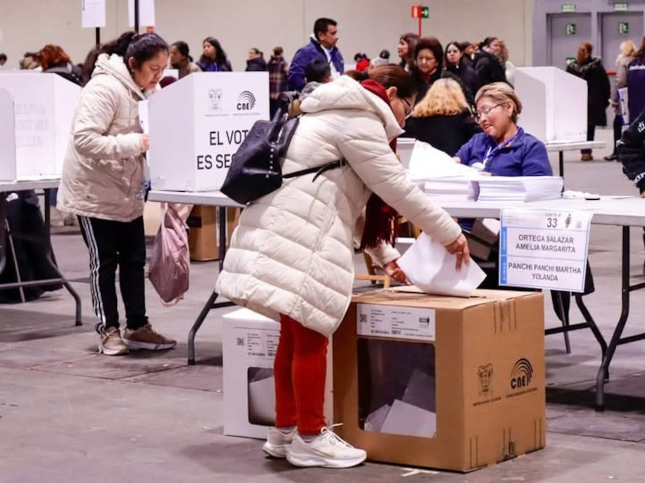 Un total de 189.654 ecuatorianos residentes en España están habilitados para ejercer su derecho al voto