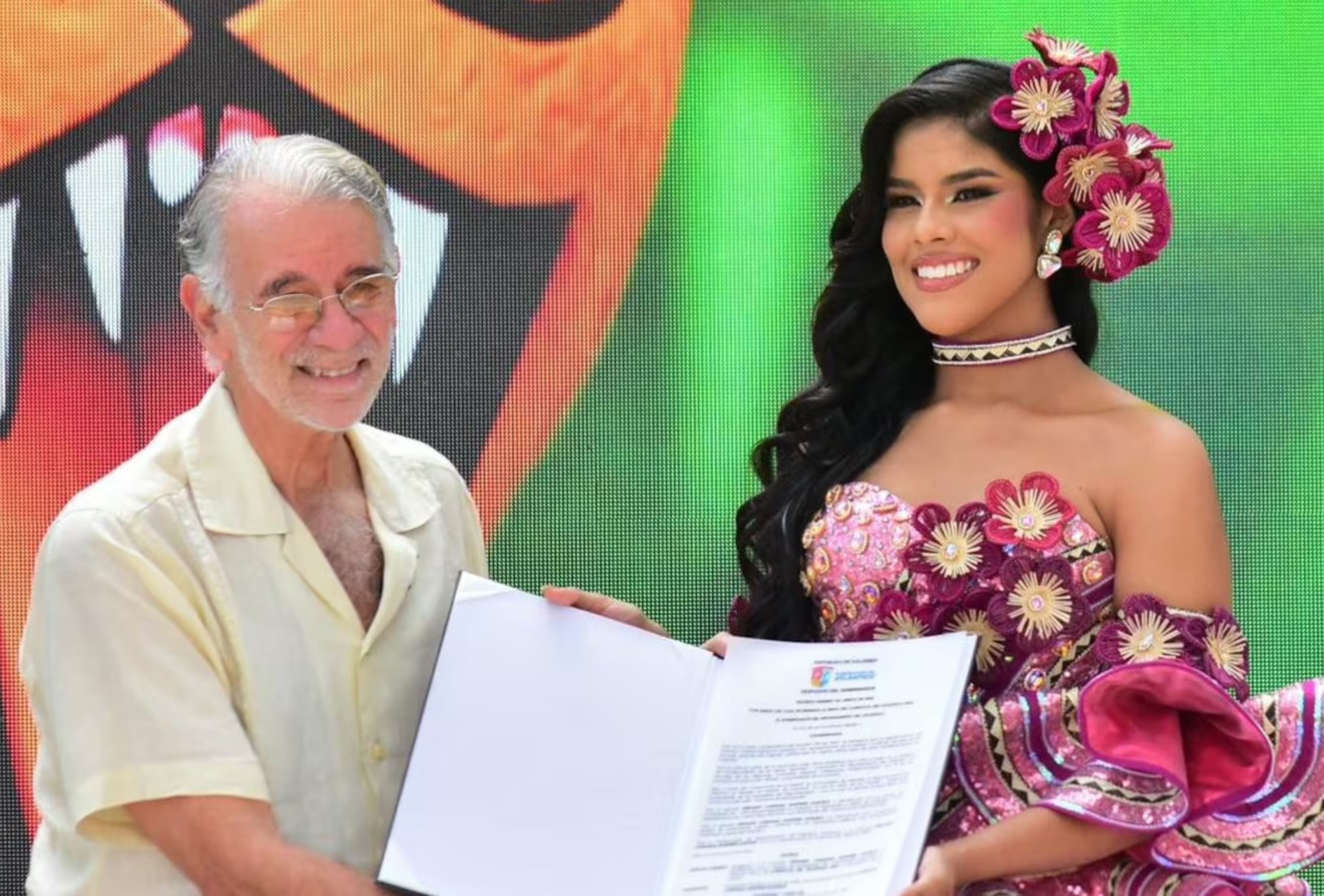 Stephanie Martínez dimite por falta de apoyo; la agenda oficial se mantiene