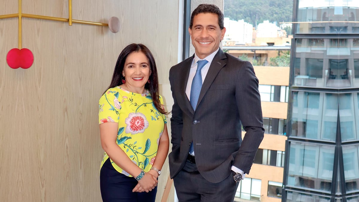 Especial Abogados, Baker McKensie