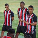 Lucas González junto a su cuerpo técnico en el primer entrenamiento con América.