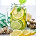 El jengibre es un termogénico que acelera el metabolismo. Por su parte, el limón es uno de los mayores antioxidantes para purificar el organismo. Foto: Getty Images.